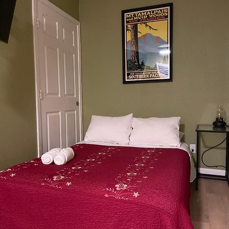 Private Room In Los Angeles With Ac, Strong Wifi, Smart Tv, Work Desk Near Sofi Stadium Bagian luar foto
