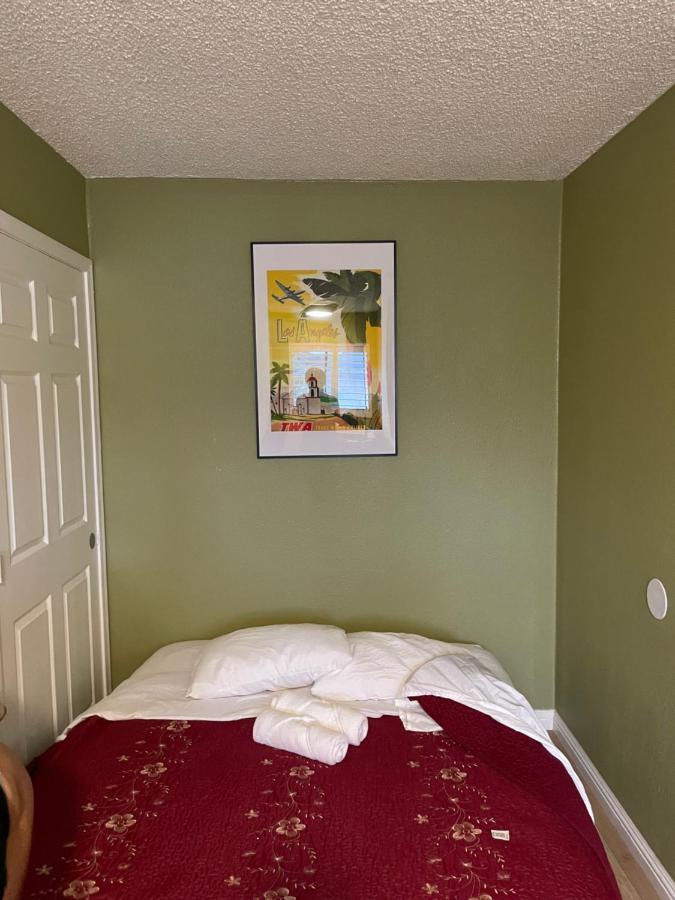 Private Room In Los Angeles With Ac, Strong Wifi, Smart Tv, Work Desk Near Sofi Stadium Bagian luar foto
