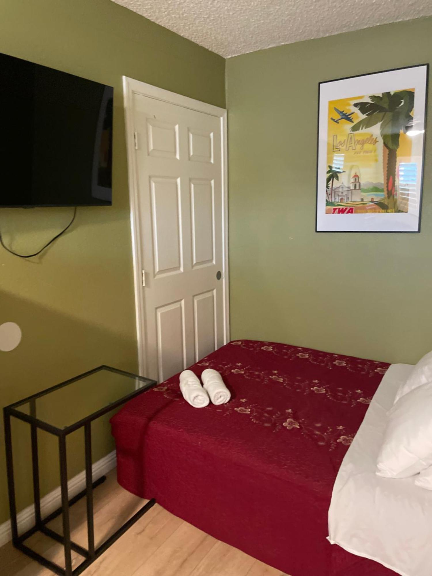 Private Room In Los Angeles With Ac, Strong Wifi, Smart Tv, Work Desk Near Sofi Stadium Bagian luar foto