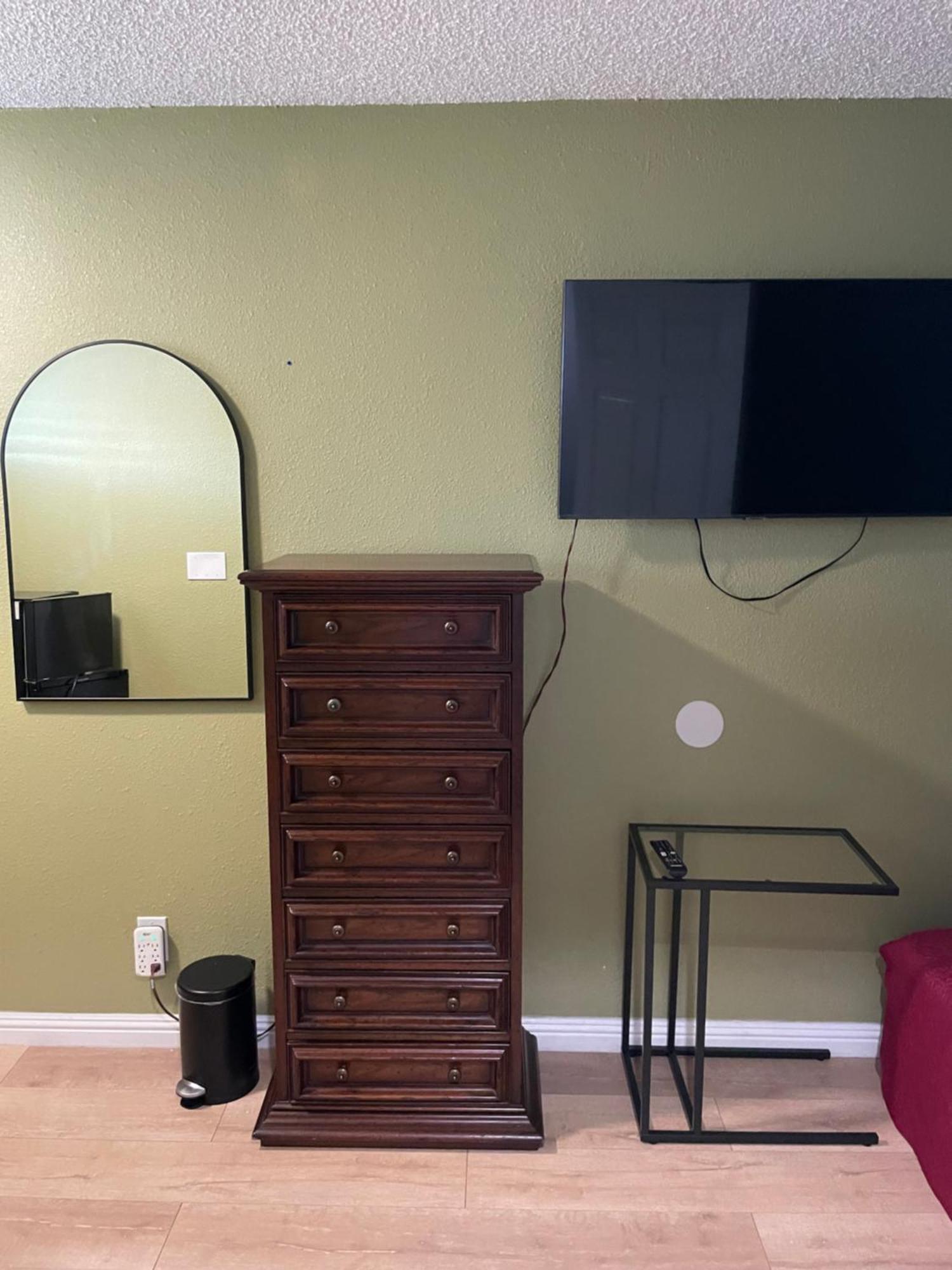 Private Room In Los Angeles With Ac, Strong Wifi, Smart Tv, Work Desk Near Sofi Stadium Bagian luar foto